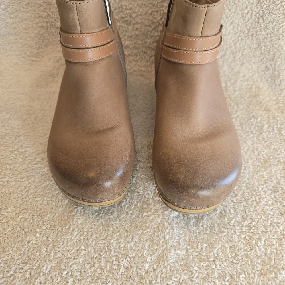 Dansko women brook
